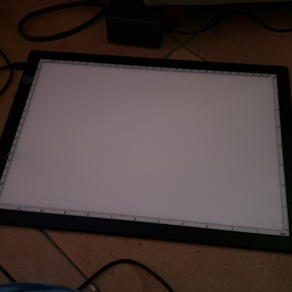 Light pad for tracing - Picture 2 of 2